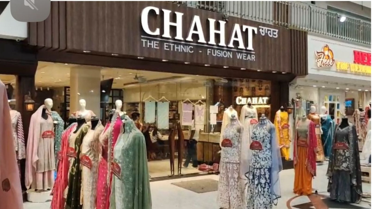जालंधर में gst विभाग का एक्शन कपड़े के शोरूम chahat -the ethnic fusion wear पर की रेड टैक्स चोरी की आशंका