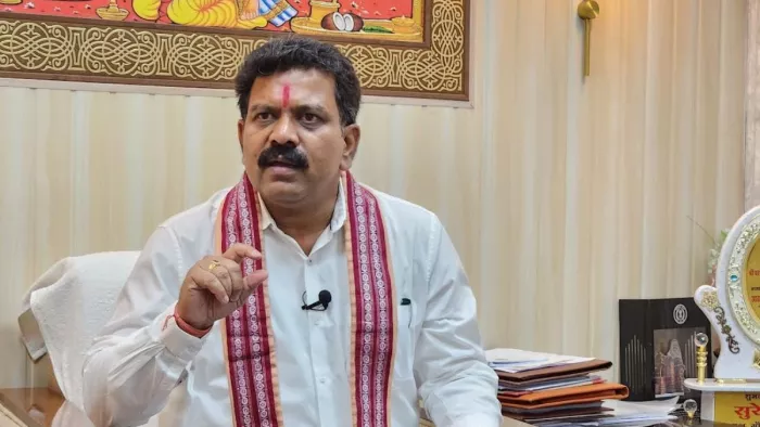 cg news  डिप्टी सीएम विजय शर्मा नक्सली लीडर हिड़मा के गांव पहुंचे
