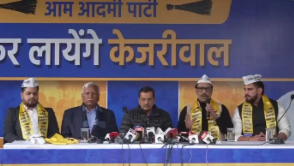 delhi news aap में शामिल हुए पहलवान और बॉडी बिल्डर