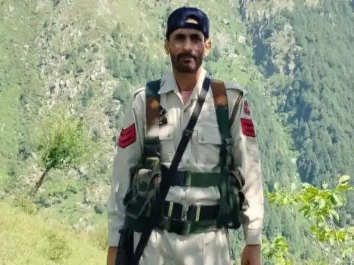 जम्मू-कश्मीर में गोलियों से छलनी जवान का शव मिला आतंकवादियों ने किया था अपहरण
