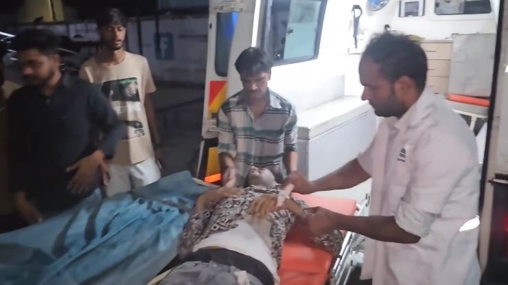 amreli news अमरेली सिविल अस्पताल में तेज रफ्तार कार ने तीन लोगों को कुचला दो गंभीर घायल पुलिस जांच में जुटी।