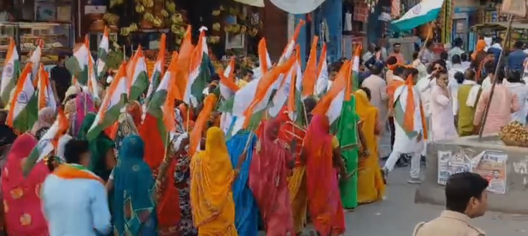 baliya news भारत में रहकर पाकिस्तान की भाषा केतकी सिंह ने अखिलेश यादव पर बोला तीखा हमला