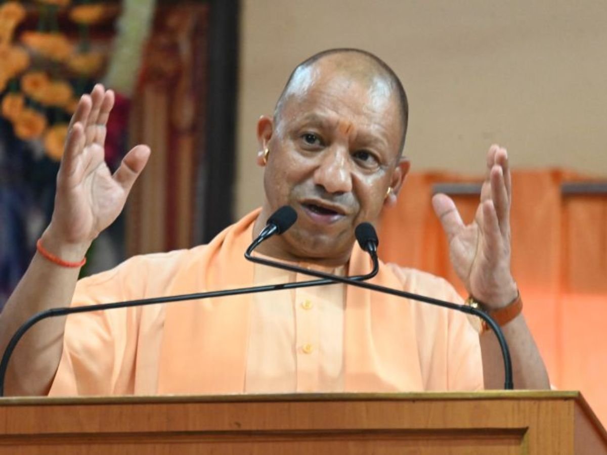 गोरखनाथ मंदिर में संगोष्ठी का आयोजन cm योगी बोले - भारत ने दुशमन को सीमा का अहसास कराया