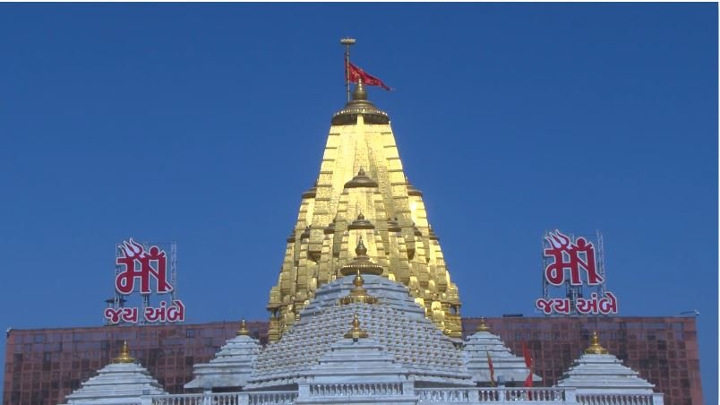 banaskantha news बनासकांठा में मां की ममता को शर्मसार करता मामला बच्चों को छोड़ प्रेमी संग भागी महिला