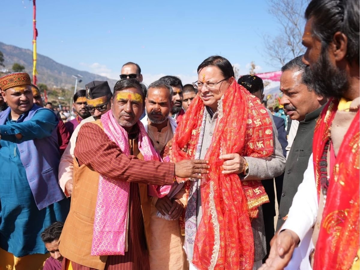 cm धामी ने कि कुंभ मेला-2027 की तैयारियों की समीक्षा 34 विकास परियोजनाओं का शिलान्यास