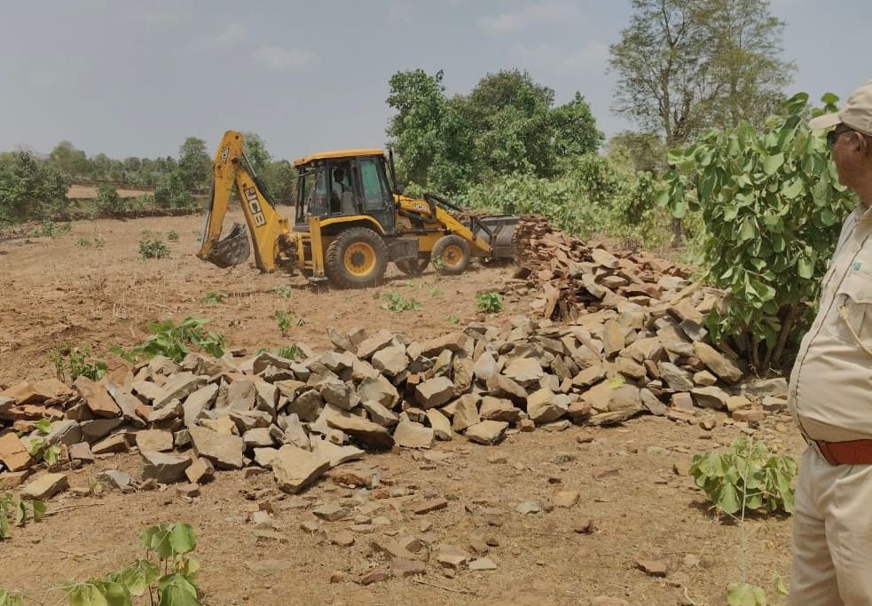baran forest बारां 480 बीघा वन भूमि अतिक्रमण से मुक्त उप वन संरक्षक अनिल यादव के नेतृत्व में कार्रवाई