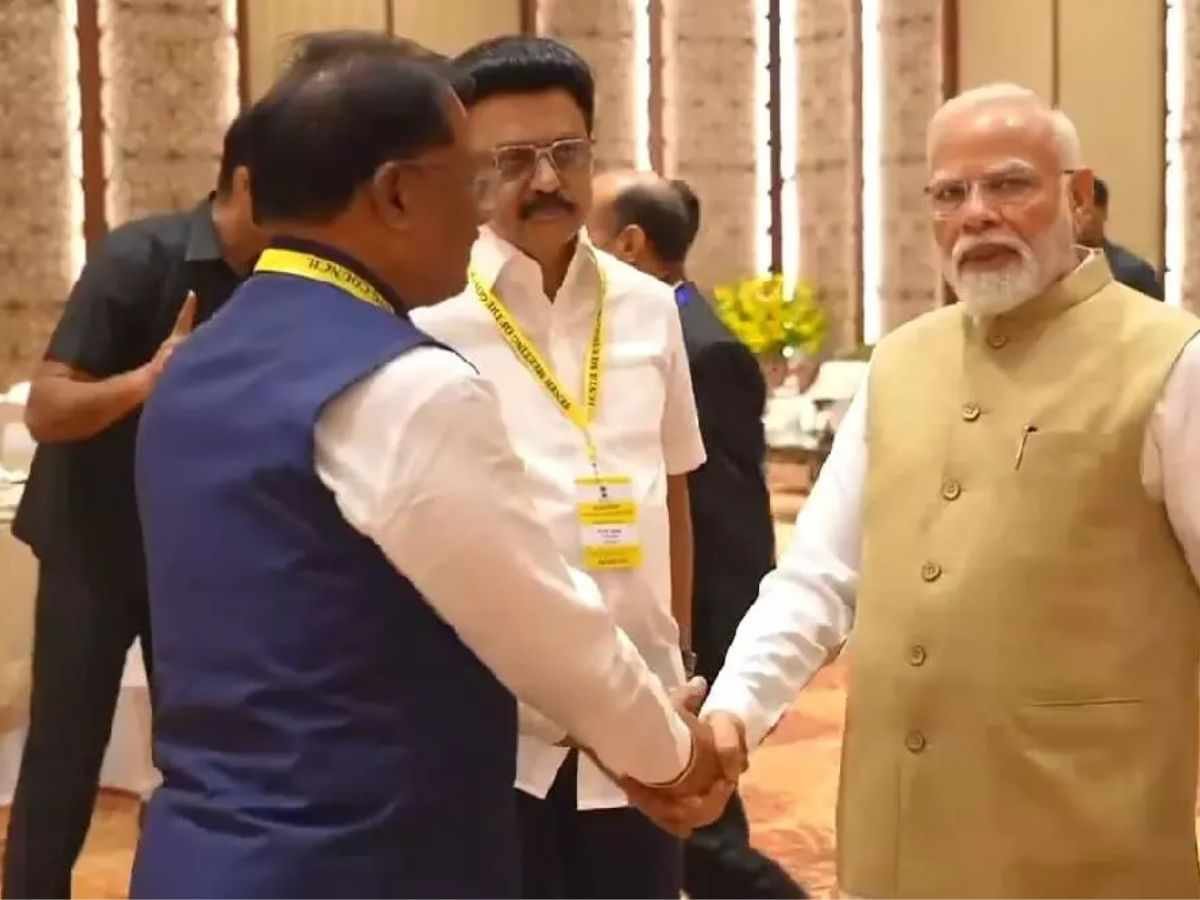 cm sai presented self reliant bastar vision pm मोदी के सामने cm विष्णुदेव साय ने रखा आत्मनिर्भर बस्तर विजन