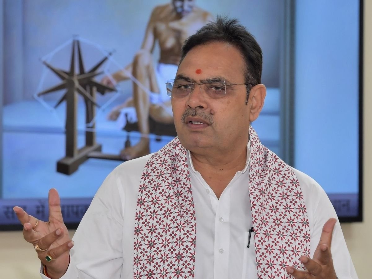 cm भजनलाल का बड़ा एक्शन अधिकारियों पर गिरी गाज