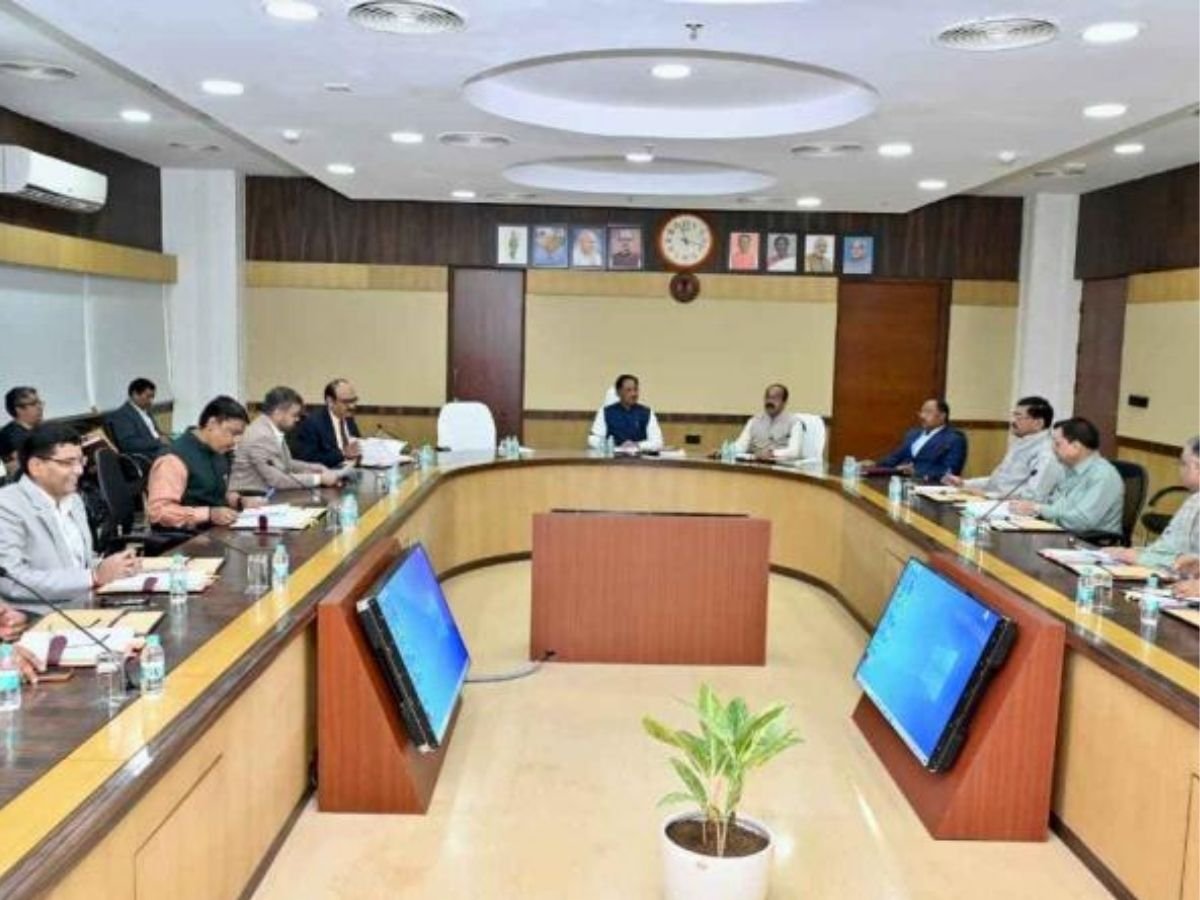 cg cabinet meeting सीएम विष्णुदेव साय की अध्यक्षता में मंत्रिमंडल की  हुई बैठक महत्वपूर्ण मुद्दों पर लगी मुहर