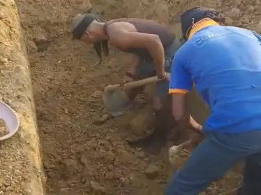 dhamtari accident death news 3 दिन बाद पुलिस ने युवक के शव को कब्र से निकलवाया बाहर जानिए वजह