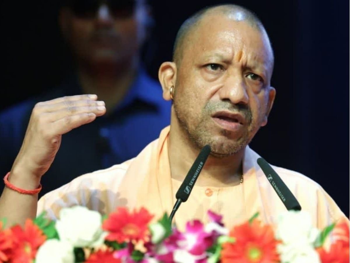 लखनऊ में सीएम योगी आदित्यनाथ ने किया ‘मिशन शक्ति-50’ का शुभारंभ नवरात्री पर सुरक्षा व्यवस्था में सेंध लगाने वालो को दी चेतावनी