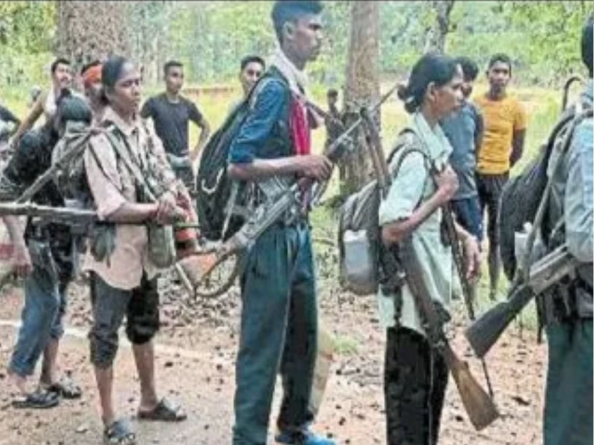 cg news  माओवादियों ने नक्सलियों को गद्दार कहा पुनर्वास योजना से मुख्यधारा में वापसी का मिला मौका