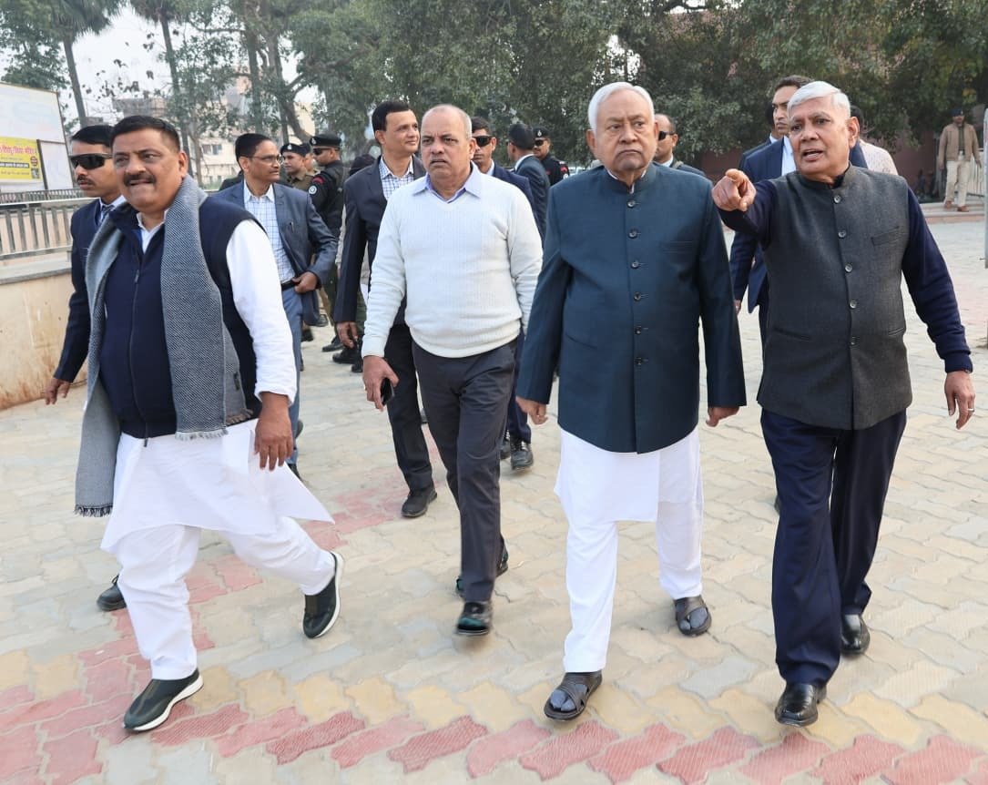 बख्तियारपुर पहुंचे cm नीतीश सीढ़ी घाट पर कराए गए विकास कार्यों का लिया जायजा