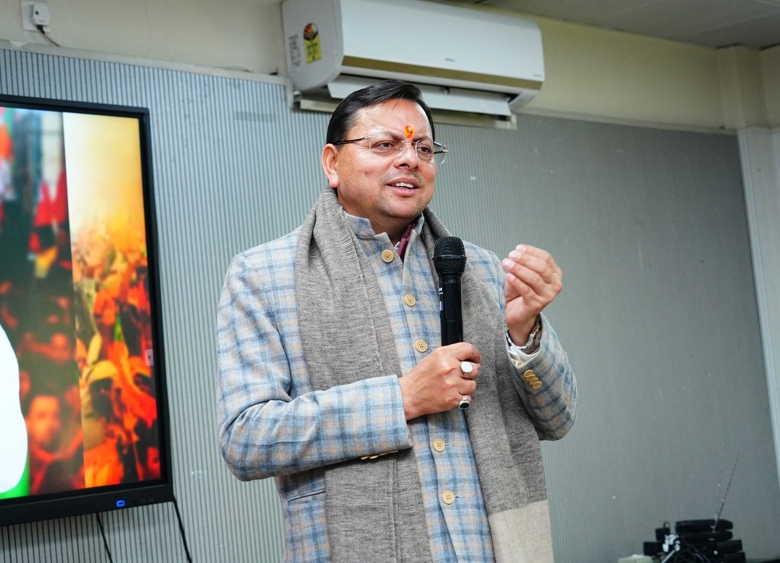 ucc को एक साल पूरा cm धामी बोले - 27 जनवरी का दिन महत्वपूर्ण दिन