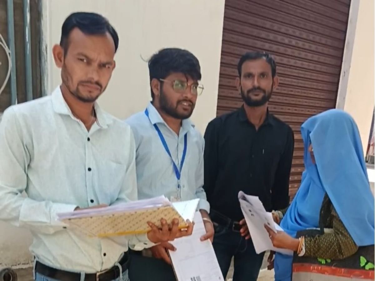 राजस्थान में sir अभियान का असर तेजblo घर-घर जाकर जानकारी ले रहे