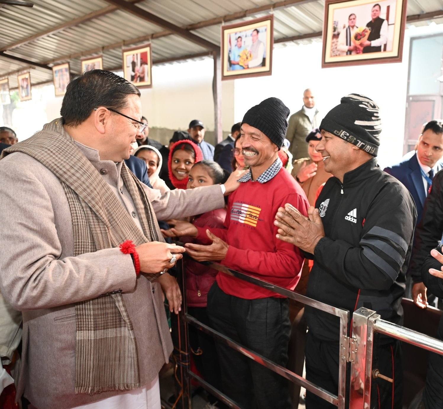 cm धामी का खटीमा दौरा जनसमस्याएं सुनी खेला क्रिकेट