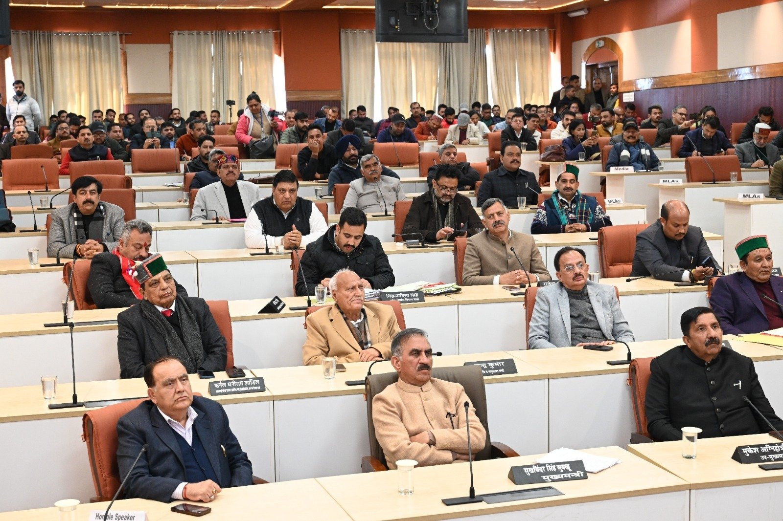 rdg की समाप्ति के प्रभावों को लेकर बैठक cm बोले - जनता के अधिकारों का हनन