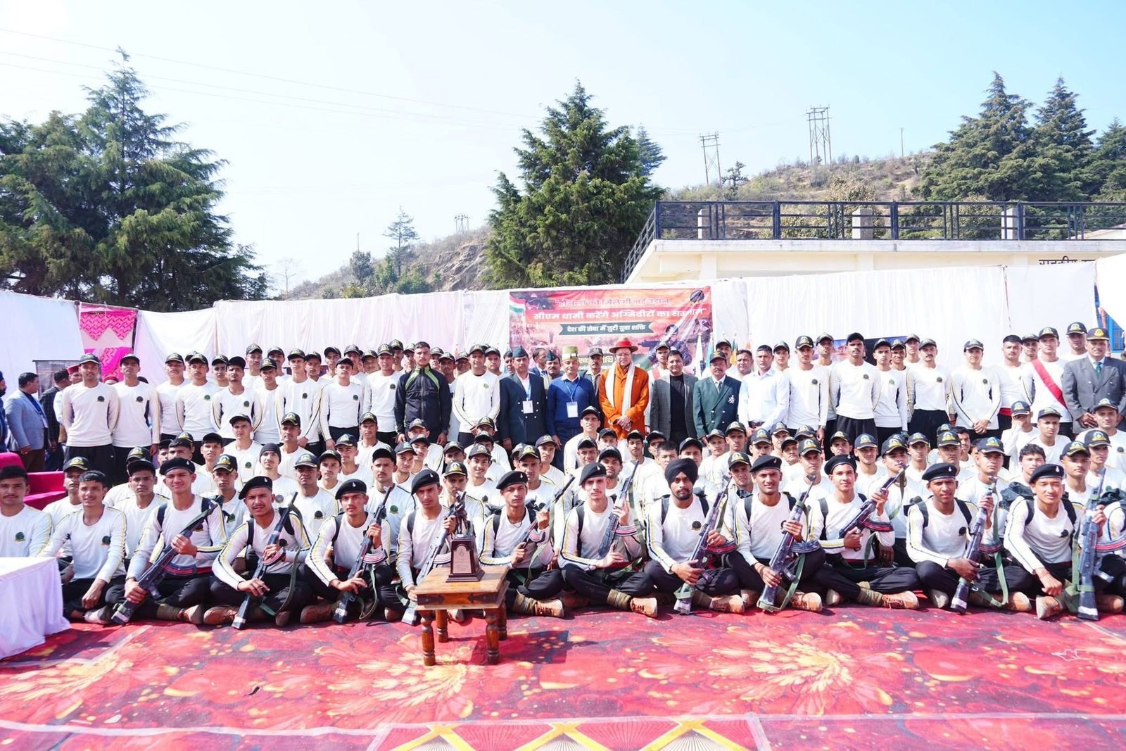 cm धामी ने किया अग्निवीरो से संवाद बोले - अग्निवीर का भविष्य सरकार की जिम्मेदारी