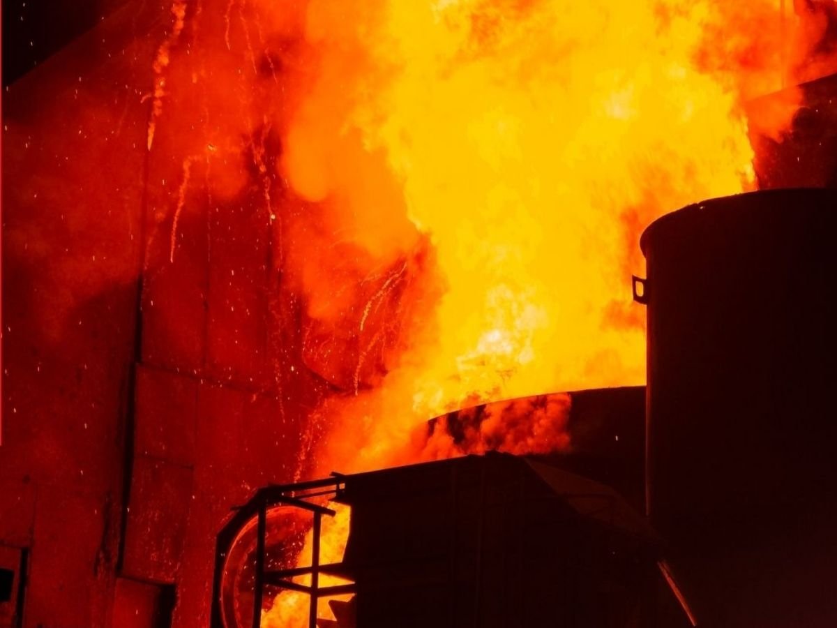 नागपुर में बारूद कंपनी में धमाका 17 की मौत pm-cm ने जताया शोक