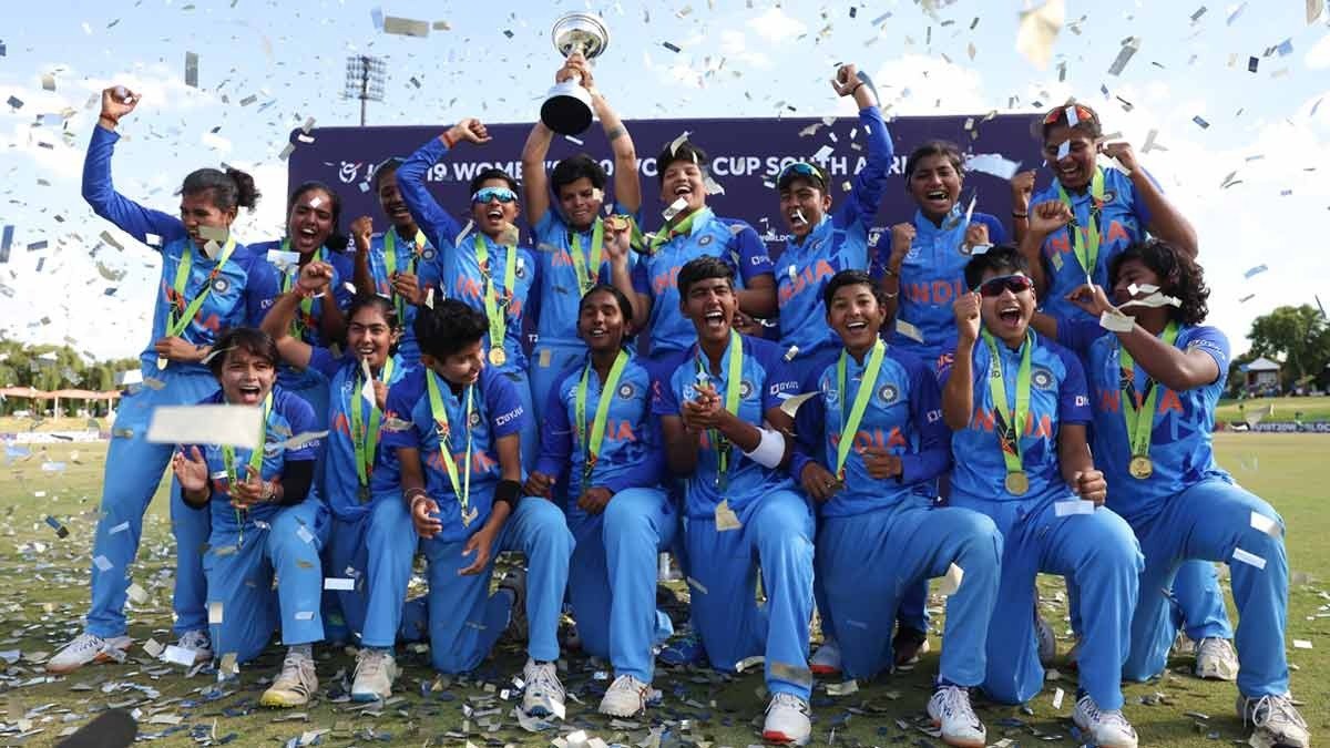 ind vs sa u19 women t20 wc final जीत के जश्न में डूबी टीम इंडिया दक्षिण अफ्रिका को 9 विकेट से रौंदा