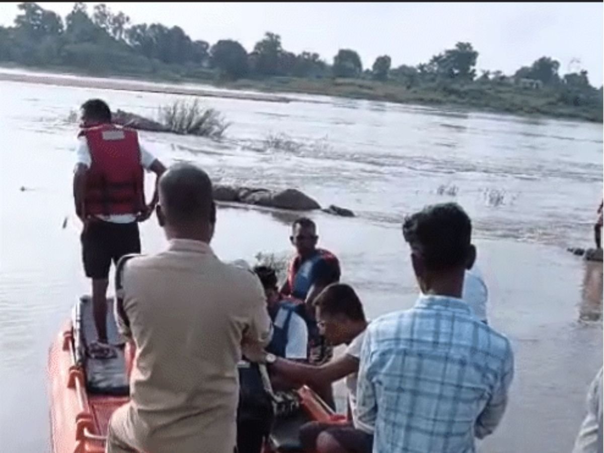 cg news  हसदेव नदी में 5 दोस्तों के डूबने से मचा हड़कंप सर्च ऑपरेशन जारी ड्रोन से निगरानी