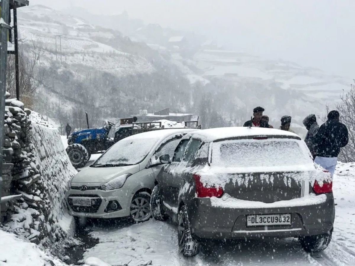 जानिए उत्तराखंड के मौसम का हाल कहीं बारिश तो कहीं बर्फबारी