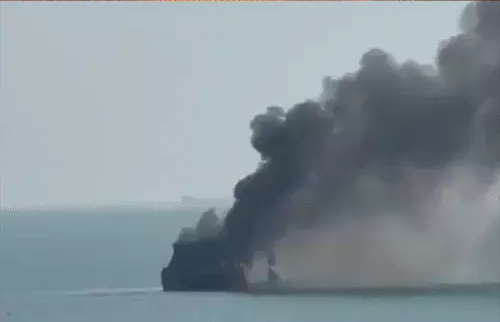 दुबई में अमेरिकी दूतावास पर हमला श्रीलंका के पास भारत से लौट रहे ईरानी युद्धपोत को डुबोया