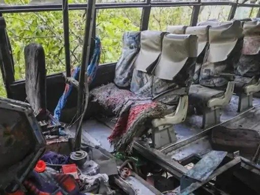 पाकिस्तान के बलूचिस्तान में बस पर आतंकी हमला 4 की मौत 32 से अधिक घायल