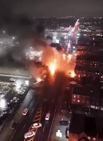 plane crash in philadelphia  अमेरिका के फिलाडेल्फिया में प्लेन क्रैश 6 लोगों के मारे जाने की खबर