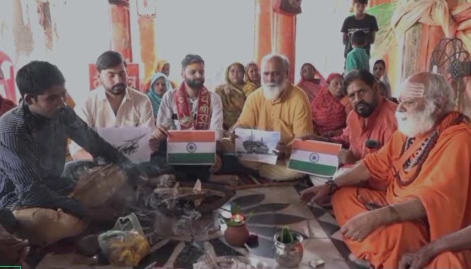 kanpur maa ranchandi yagya ऑपरेशन सिंदूर के बीच भारतीय सेना का मनोबल बढ़ाने की प्रार्थना यज्ञ से सेना को मिलेगी शक्ति