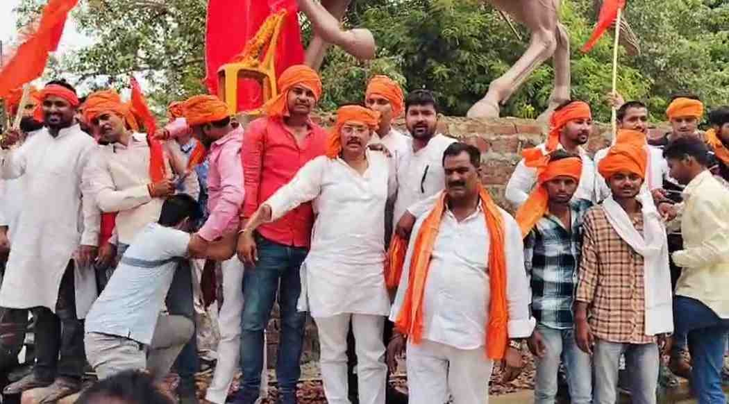 ballia maharana pratap jayanti भव्यता के साथ मनाई गई महाराणा प्रताप की जयंती युवाओं ने भारत के पाकिस्तान पर हमले पर जताई खुशी