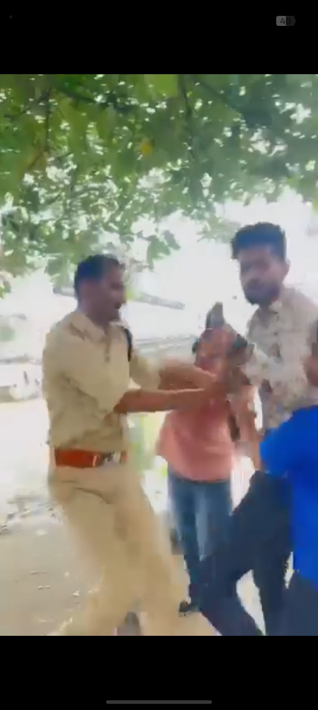 bhopal asi viral video भोपाल में asi की गुंडागर्दी का वीडियो हुआ वायरल