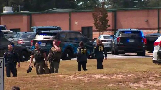 shooting in america  school  अमेरिका के स्कूल में गोलीबारी 4 की मौत 9 से ज्यादा घायल
