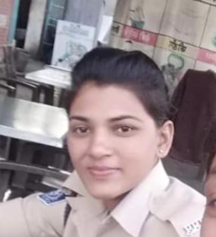 लेडी कॉन्स्टेबल ने एसआई को कुचला कार से टक्कर मारने के बाद 30 मीटर तक घसीटा
