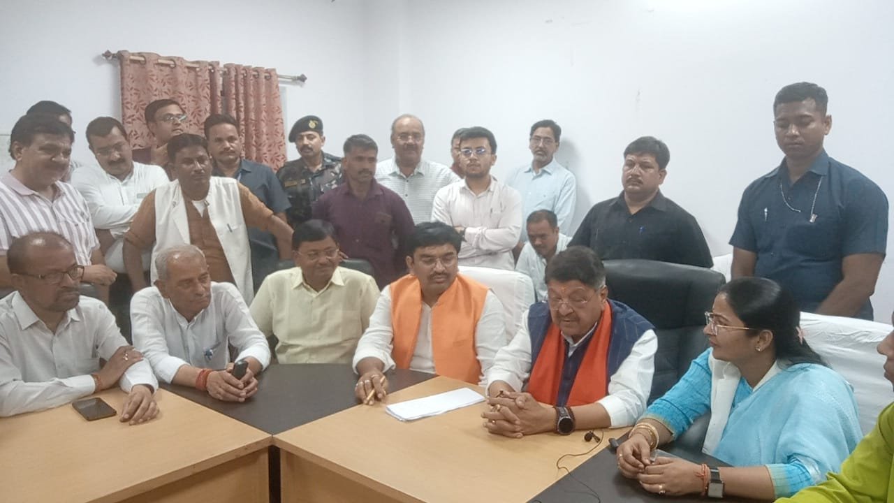 चित्रकूट धाम के समेकित विकास को मिली रफ्तार मंत्री कैलाश विजयवर्गीय ने किया स्थल निरीक्षण