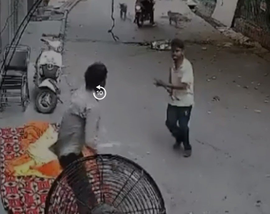 delhi crime man arrested for assaulting sleeping pedestrian over public urination dispute in delhi