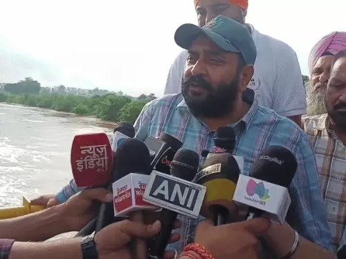 पंजाबः aap विधायक की फिल्मी स्टाइल में फरार रेप केस में गिरफ्तारी