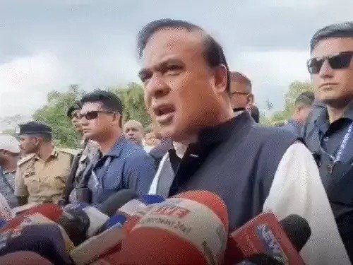बेदखली अभियान पर अरशद मदनी का हमला नफरत फैलाने वाले पाकिस्तान चले जाएं