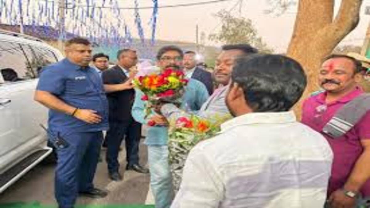 झारखण्ड के cm सोरेन रामगढ़ में बाहा पूजा में हुए शामिल