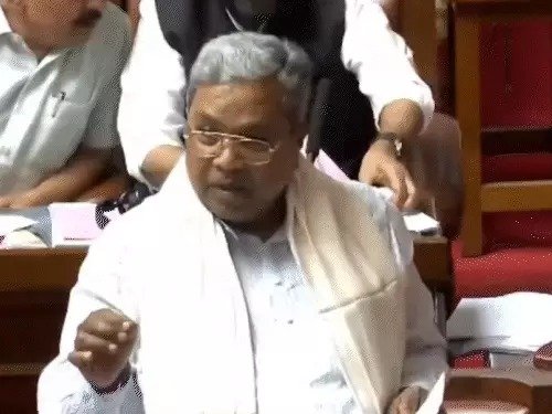 सिद्धारमैया बोले-बेंगलुरु भगदड़ के लिए सरकार नहीं हालात जिम्मेदार