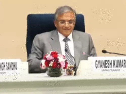  बुर्कानशीं वोटर्स की जांच होगी cec की मुस्कान के पीछे की सच्चाई जानिए