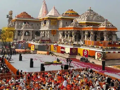 अयोध्या में राम मंदिर के शिखर का निर्माण शुरू