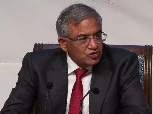वोटर लिस्ट सिर्फ चुनाव आयोग की जागीर है eci और कोर्ट क्यों आमने सामने