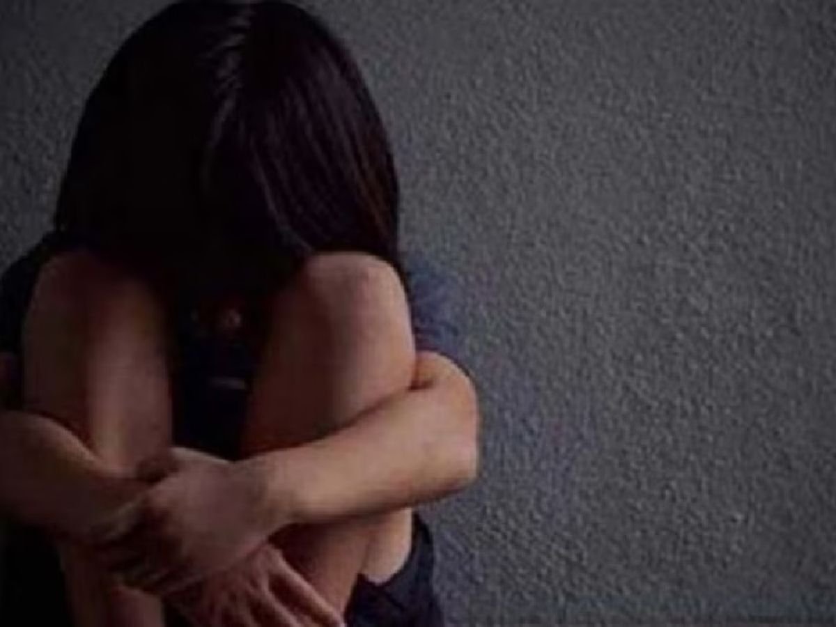 ढाई साल की बच्ची के साथ रेप तौलिए से ढककर ले गया आरोपी