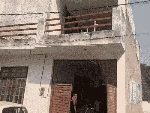 लखनऊ में ats का छापा आतंकी की गर्लफ्रेंड के घर से खुला बड़ा राज भाई डॉक्टर परवेज हिरासत में