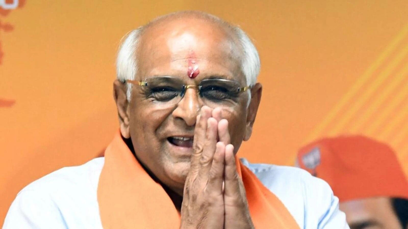 gujarat cm in mahakumbh गुजरात के मुखिया आज संगम में लगाएंगे आस्था की डुबकी