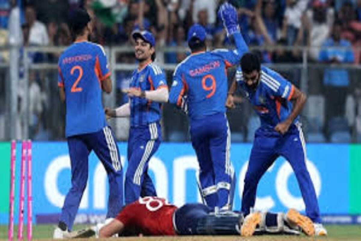 फाइनल में भारत इंग्लैंड को 7 रनों से हराया संजू प्लेयर ऑफ मैच