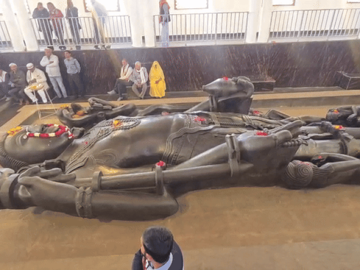 rewa bhairavnath temple mp काल भैरव की विशाल प्रतिमा इस जगह में विराजमान देख रह जाएंगे हैरान