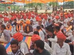 rajasthan news राष्ट्रीय पशुपालक संघ एवं डीएनटी समाजों का हाईवे किनारे महापड़ाव जारी