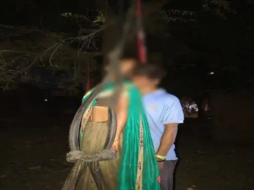 husband wife suicide cg दंपत्ति ने एक ही फंदे पर लगाई फांसी